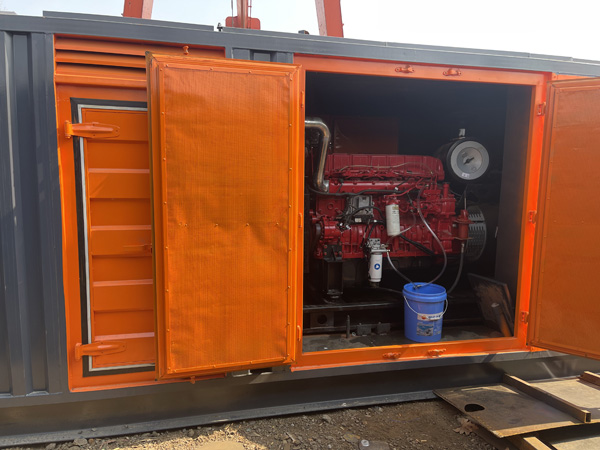 洛隆哪些因素会影响 200KW 柴油发电机的燃油消耗率？